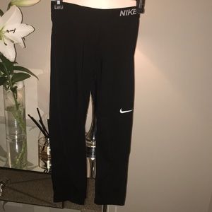 Nike Pro active leggings